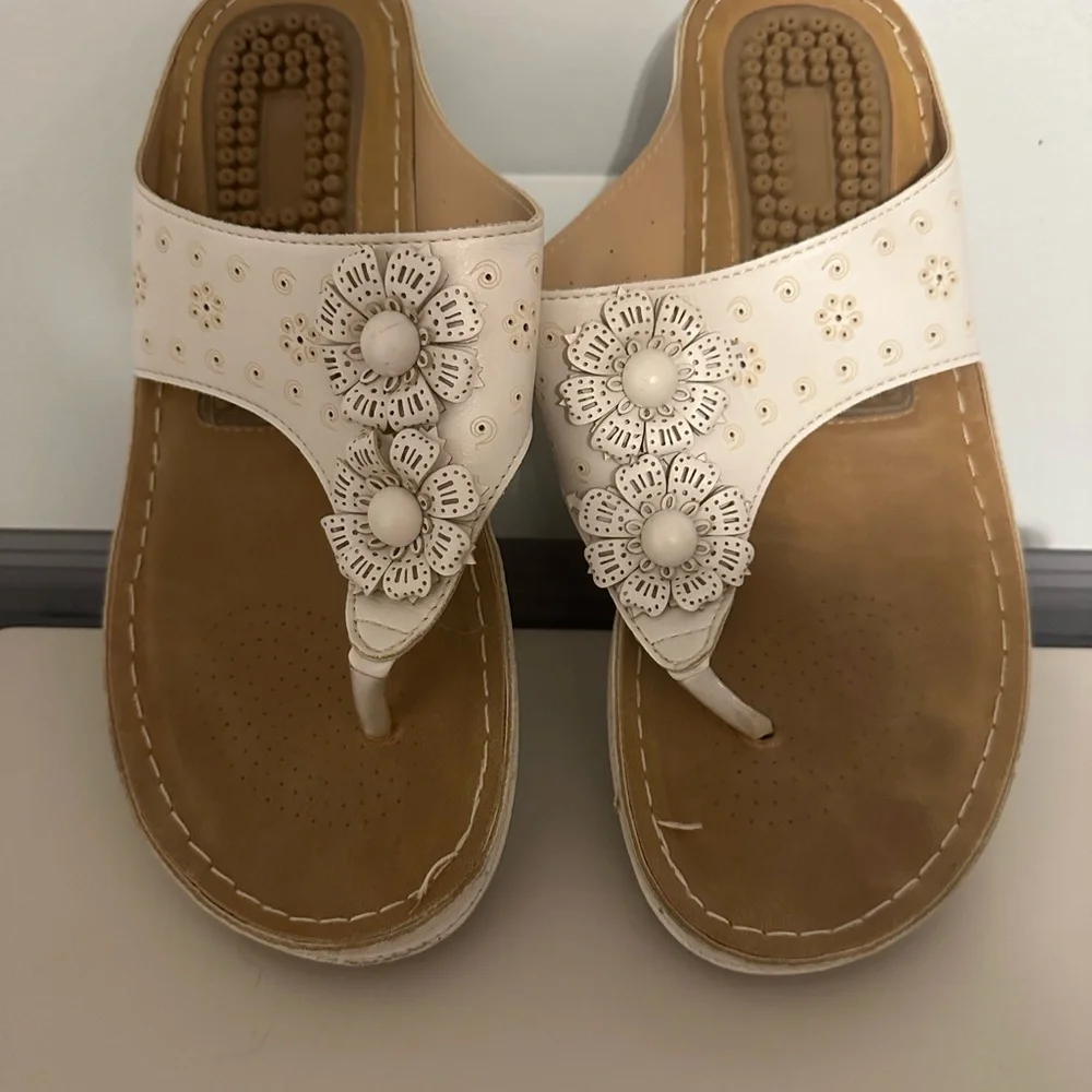 Elegant‎ White Women's Sandals